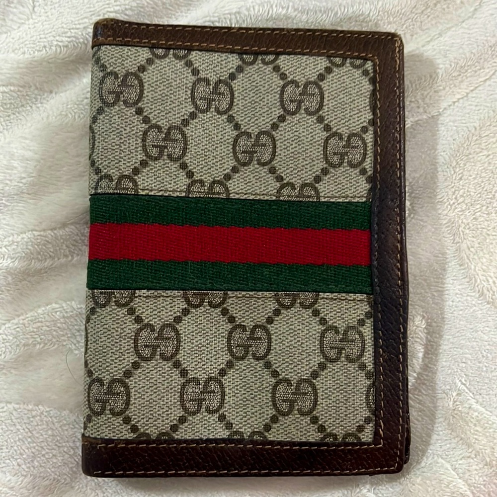 Gucci vintage wallet/passport holder